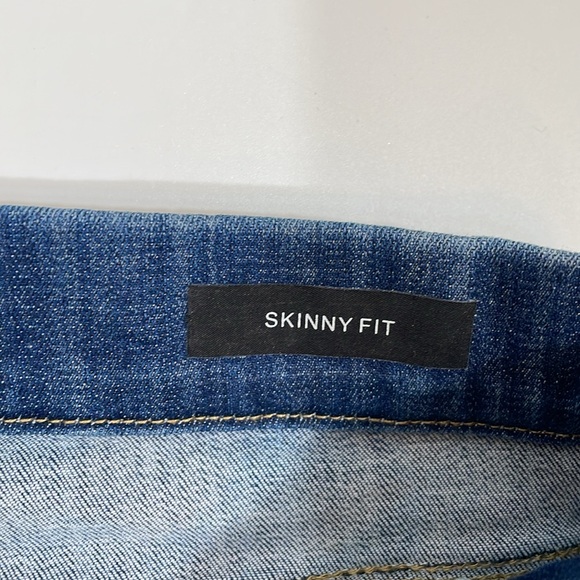 Judy Blue Pull-on Jeans Skinny Size 5 27 Destructed EUC - Picture 7 of 12